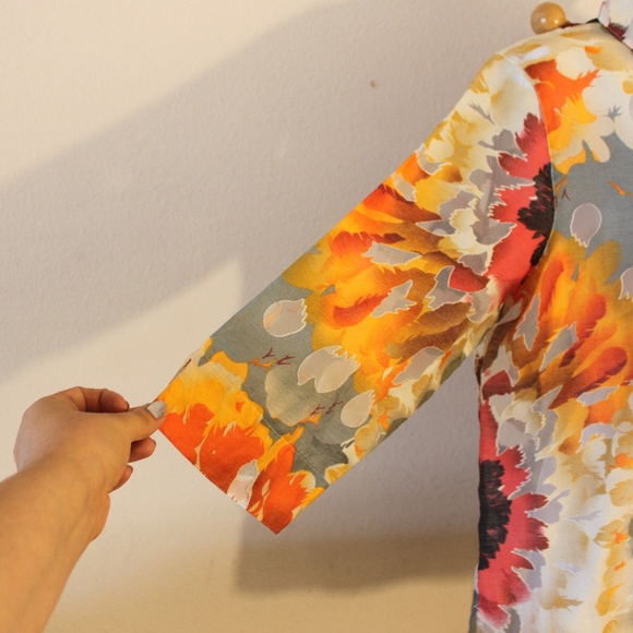 patterned blouse - Picture 3 of 7